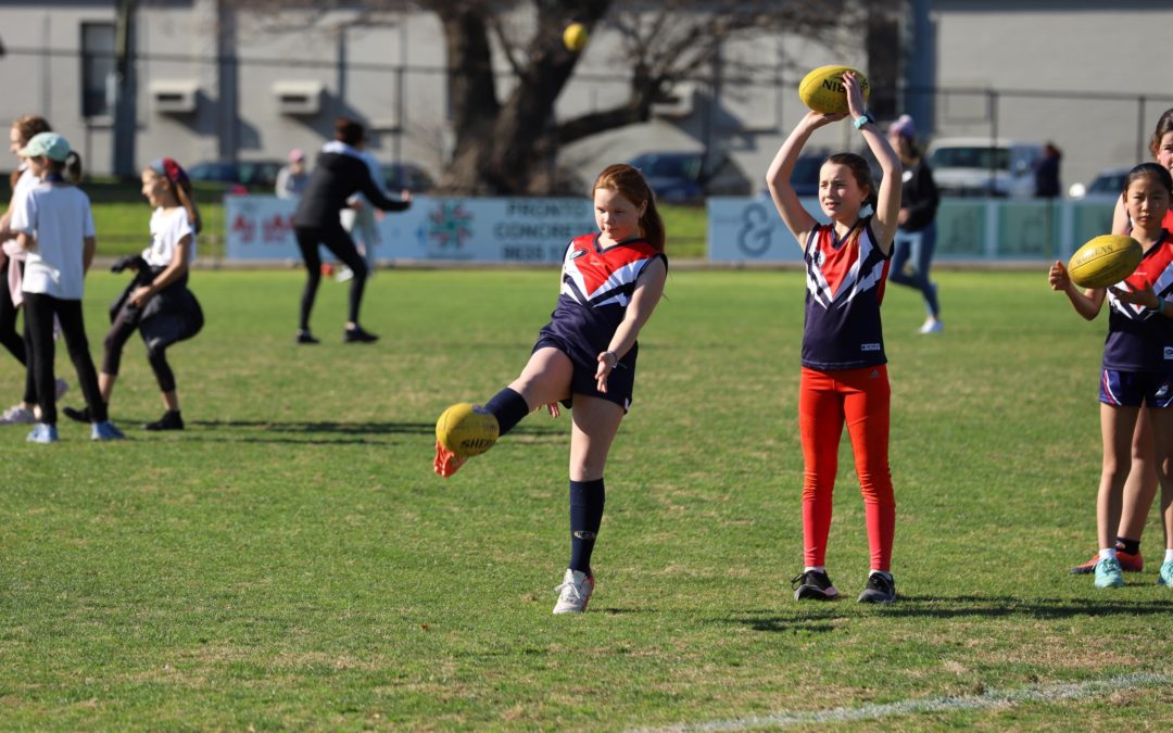 We are looking for girls to join our AFL teams!